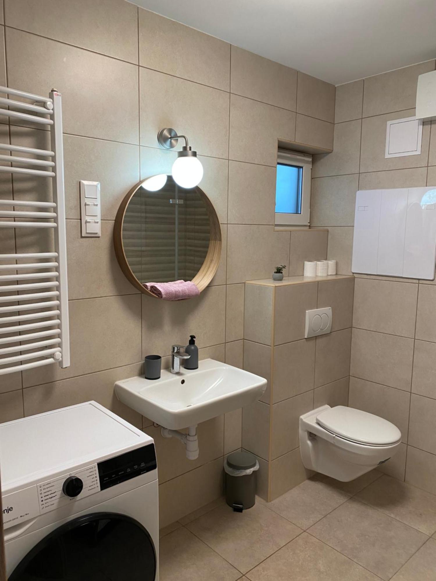 R77 Apartment Downtown - Penthouse บูดาเปสต์ ภายนอก รูปภาพ