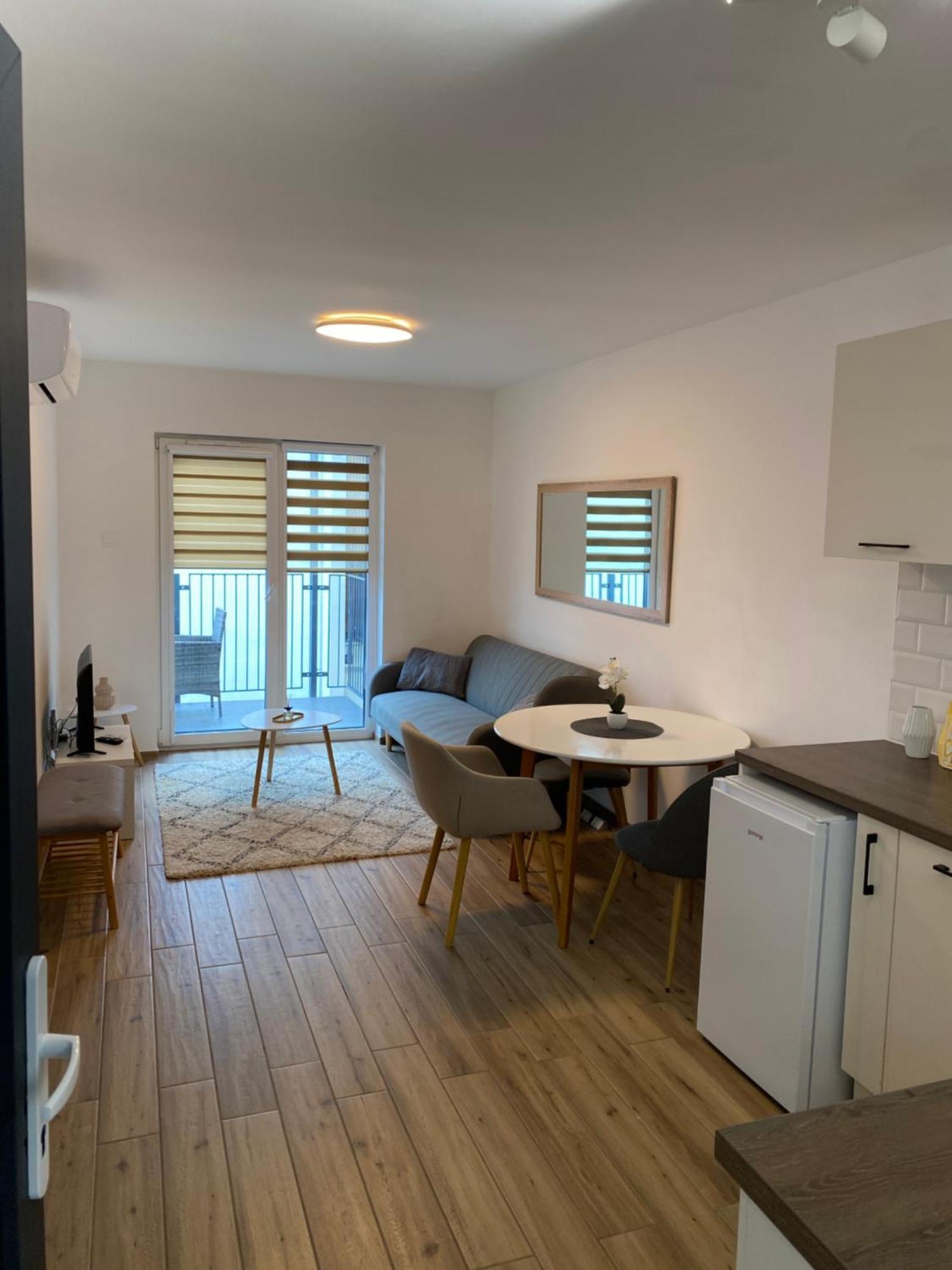 R77 Apartment Downtown - Penthouse บูดาเปสต์ ภายนอก รูปภาพ