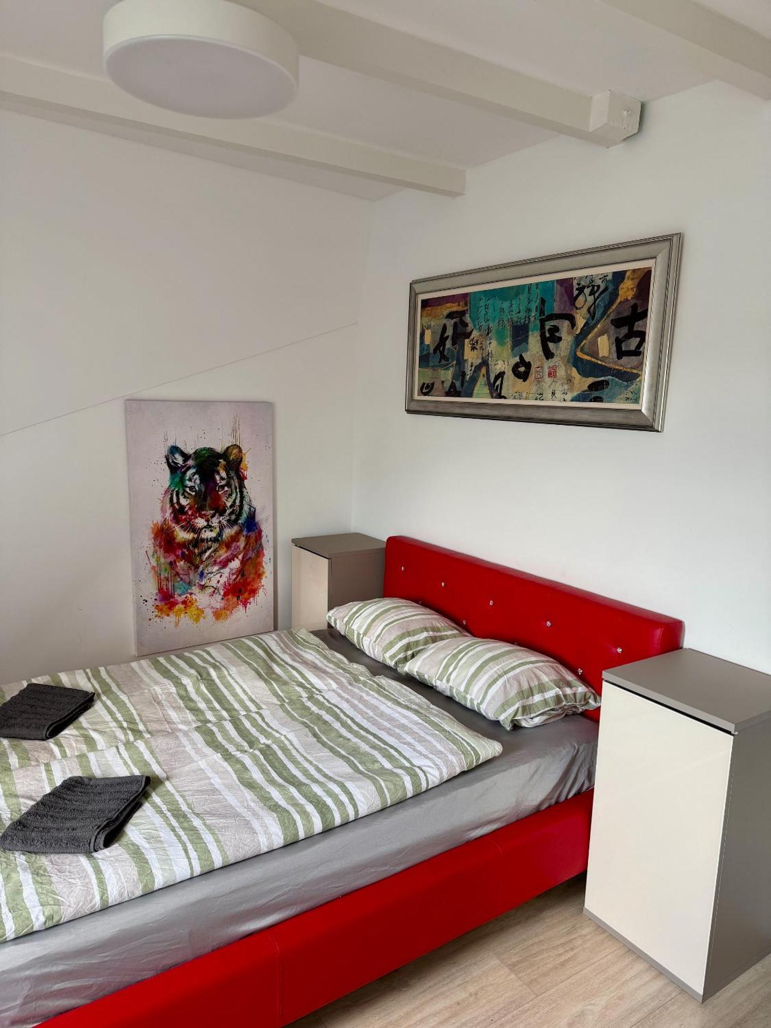 R77 Apartment Downtown - Penthouse บูดาเปสต์ ภายนอก รูปภาพ